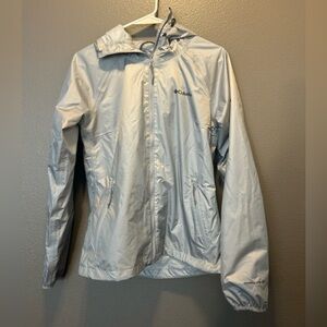 Columbia Women's Small Light Grey Omni-Tech Hooded Rain Jacket Windbreaker EUC
